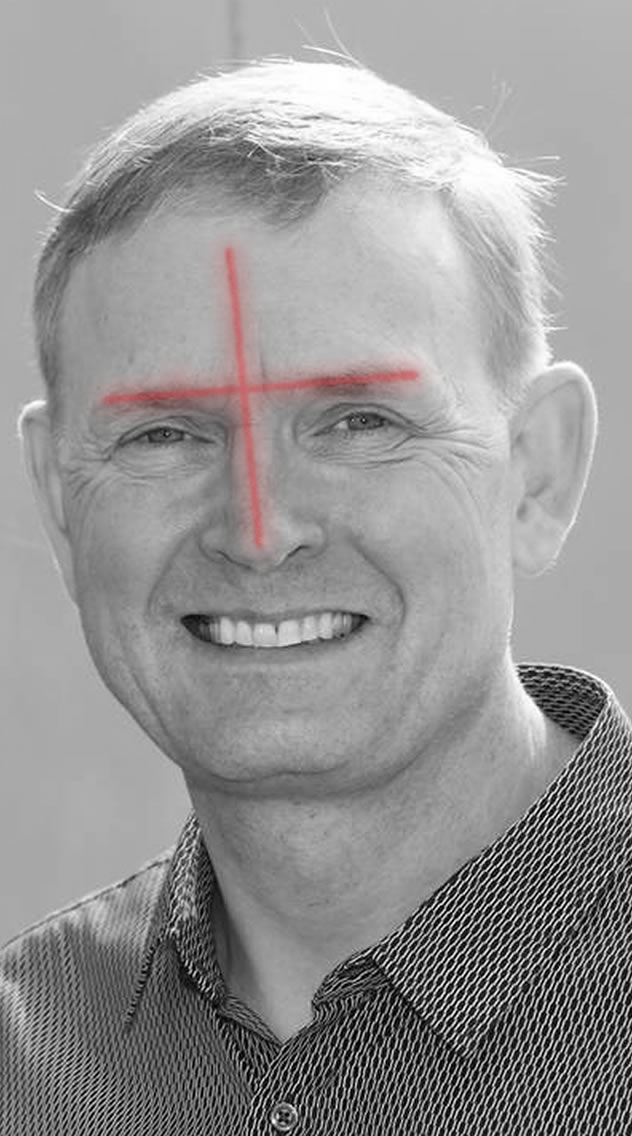 Oliver_Gritz_600x113_crosshair.fw
